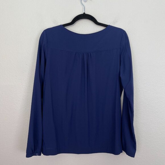 Uniqlo Womens Medium Blue Long Sleeve Blouse Stretch Round Neck Shirt Top - Picture 7 of 9